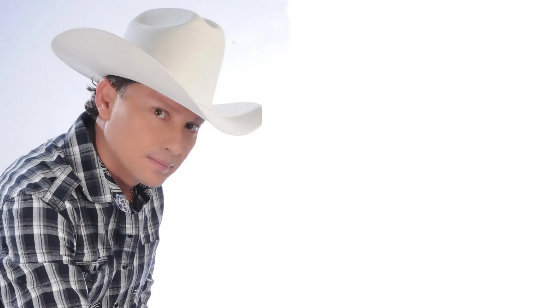 H1: Canciones de Giovanny Ayala H2: Triunfadores de la Música Popular   H2: Ese Soy Yo Giovanny Ayala H3: Lo mejor de la Música Popular  