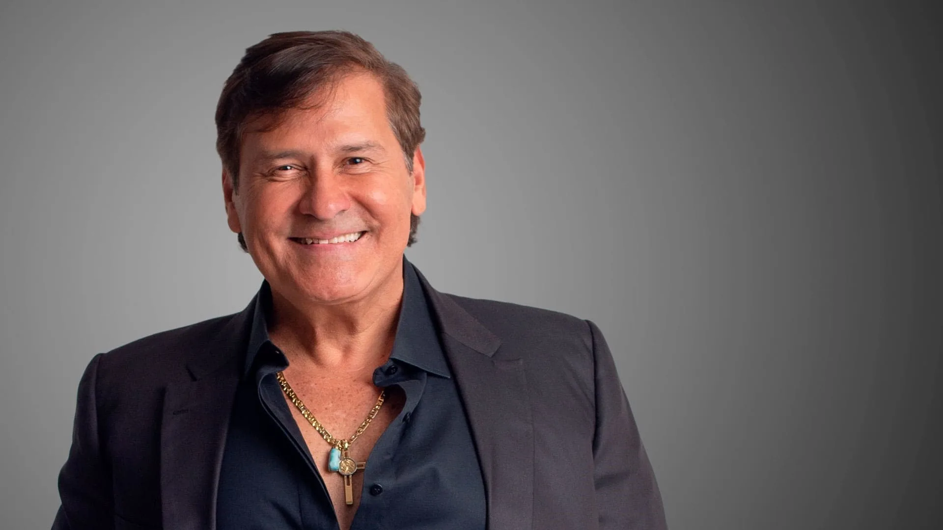 H1: Roberto Antonio | Biografía H2: Roberto Antonio | Canciones H3: Roberto Antonio Noches de Fantasía